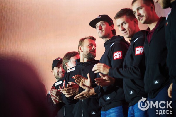 "Одна цель - Кубок Гагарина". Как прошла презентация нового "Авангарда"