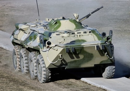 Слесарь из Омска спас 13 военнослужащих, выведя их из окружения Слесарь из Омска спас 13 военнослужащих, выведя их из окружения