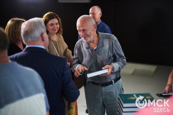 Погружаемся к недрам истин с прожектором: "ТюкалинскЪ" вышел из печати