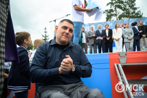 "У молодого поколения теперь есть ориентир". На набережной Оми открылась Аллея Олимпийских чемпионов