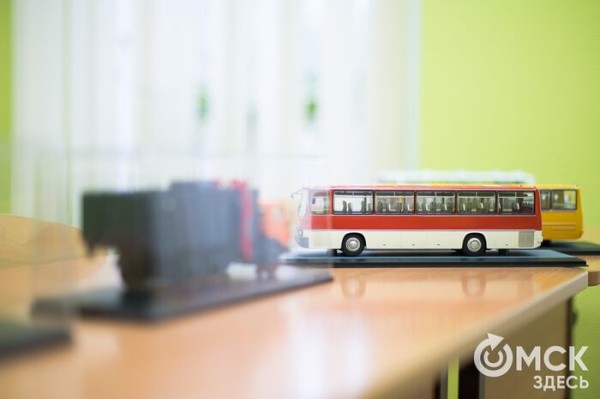 "Знакомые уверены, что я играю в машинки". Беседуем с коллекционером масштабных моделей автомобилей