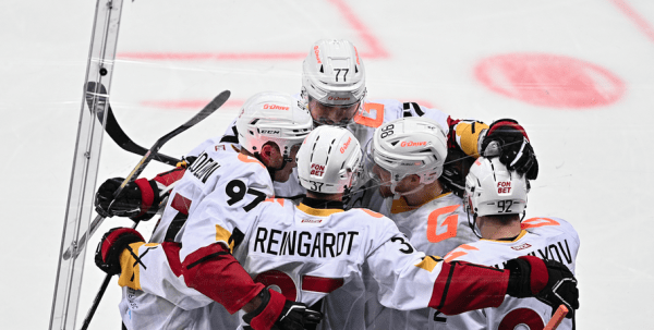 "Авангард" не даёт шанса "бывшим" и одерживает первую победу в Сочи