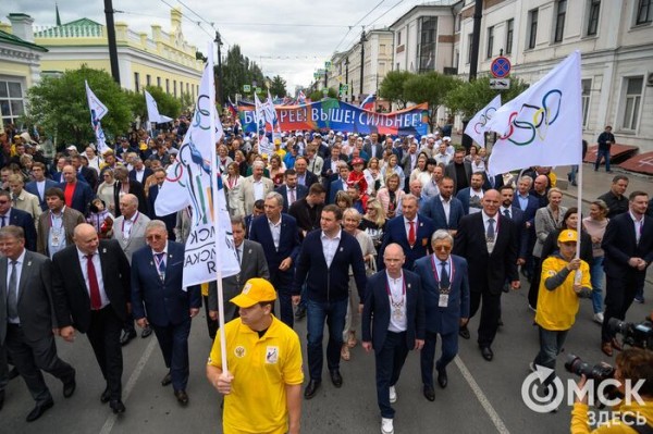 "У молодого поколения теперь есть ориентир". На набережной Оми открылась Аллея Олимпийских чемпионов
