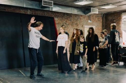 Лев Степаненко: «Иркутск выручает омский ТЮЗ из хронической несостоятельности»