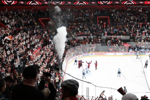 
									«Авангард» начал сезон с тяжелейшей победы над «Сибирью» 