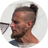 Среди омских школьников ищут юных реконструкторов