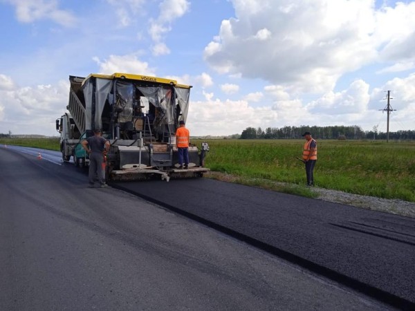 
									В Омской области ремонтируют дороги, ведущие к туристическим местам 