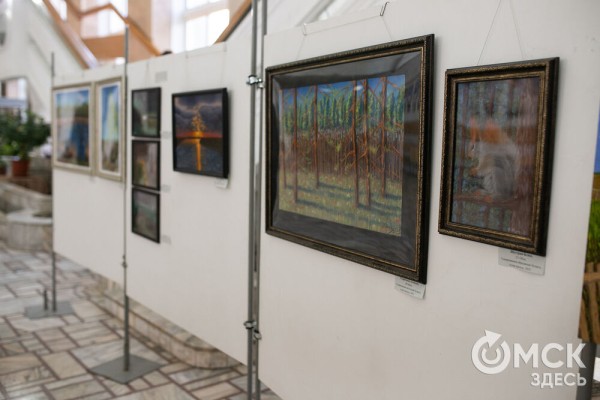 Тихое озеро и старая дача. Наполняемся гармонией загородной жизни с помощью картин юного художника