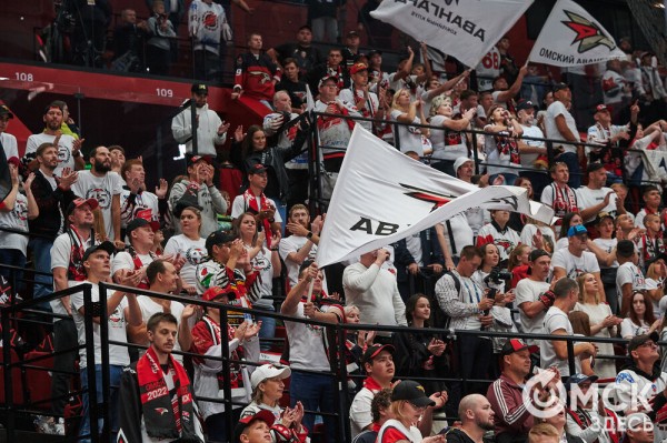 "Авангард" открыл сезон волевой победой в сибирском дерби