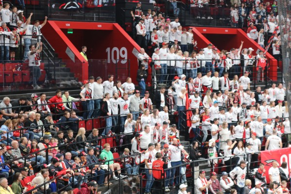 
									«Авангард» начал сезон с тяжелейшей победы над «Сибирью» 