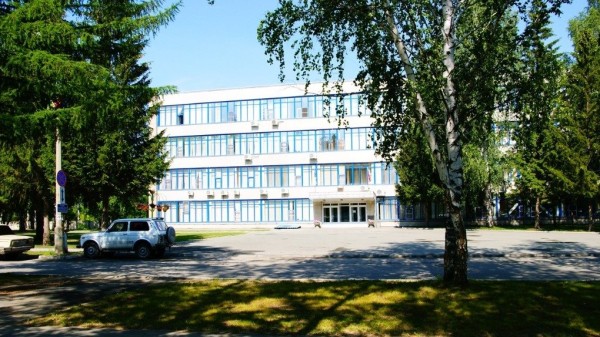 «Взрывы по вечерам и ночью»: жители Пашино в Новосибирске рассказали о соседстве с оборонным заводом