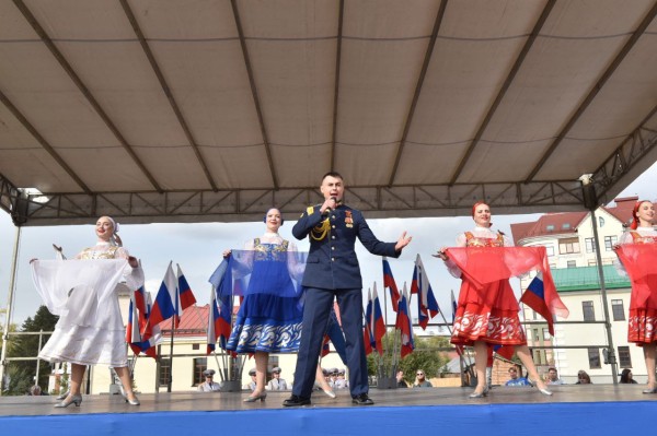 В Омской крепости отметили годовщину присоединения новых регионов
В Омской крепости отметили годовщину присоединения новых регионов