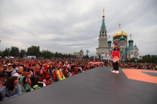 «1-я Пирожковая»: за горизонт уходит лето с морем культуры омичи