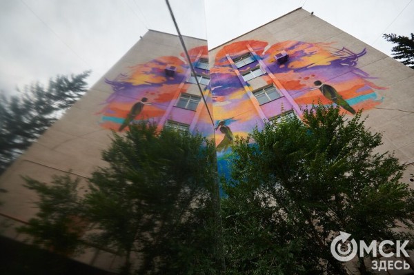 Они вместе, но не душой. В центре Омска обнаружен новый арт-объект