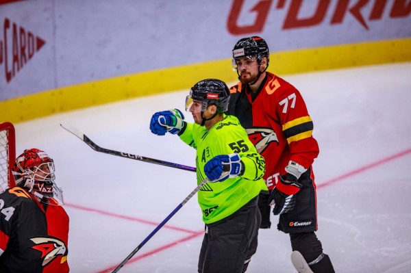 
									Омский «Авангард» выиграл у «Салавата Юлаева» 