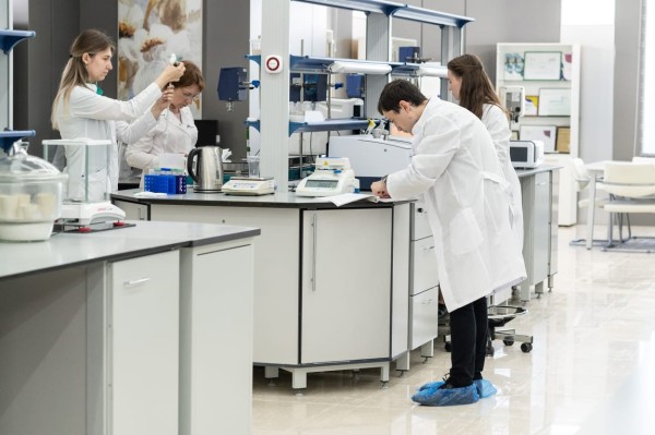 
									Студентов ОмГТУ приобщат к технологиям получения биотехнологических продуктов 