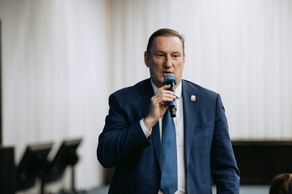 
									«Можно ноготок сломать, но не больше»: «Нефтяник-Титан» начинает новый сезон 