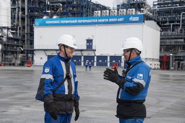 
									На Омском НПЗ запустили современный комплекс первичной переработки нефти   