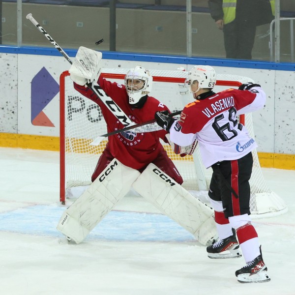 
									Хет-трик и победный буллит: «Омские Ястребы» провели фантастический матч в Ярославле 