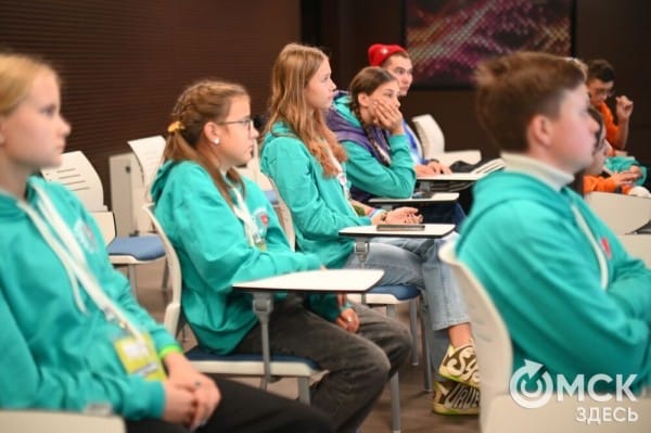 Пассажиры "Поезда Мечты" познакомились с медиасредой в Омске