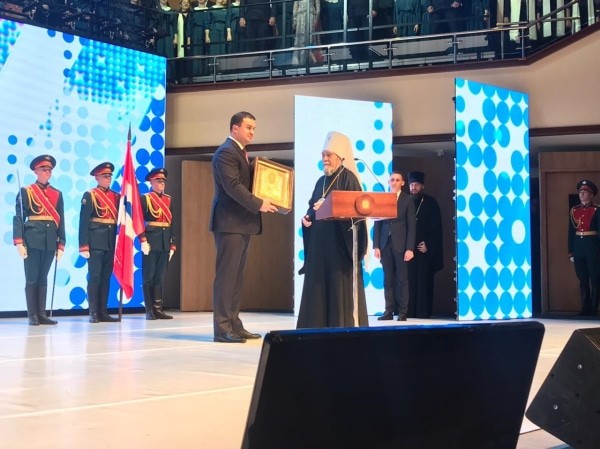 Хоценко на инаугурации подарили икону