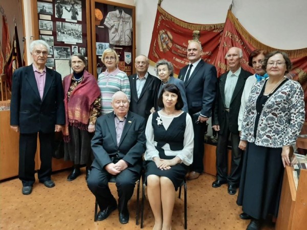 ОмГАУ устроил торжественный прием для ветеранов вуза
ОмГАУ устроил торжественный прием для ветеранов вуза