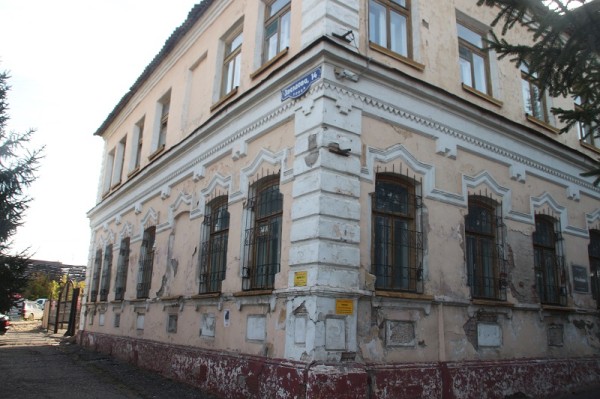 
									Общественники призывают спасти старинный особняк в центре Омска 