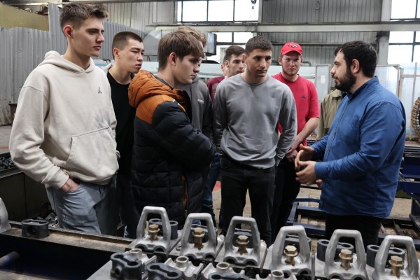 
									Студенты остались в восторге от экскурсии по Омсктрансмашу 