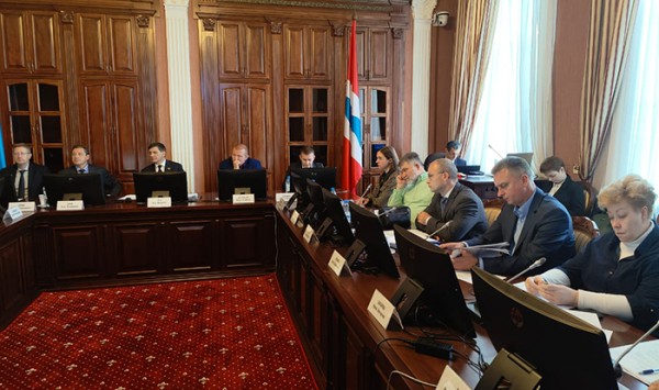 
									Депутаты напомнили главе омского Минимущества о принципах справедливости 