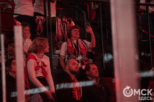 Разгром на глазах болельщиков: "Трактор" с новым тренером "переехал" усталых "ястребов"