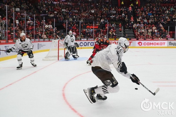 Разгром на глазах болельщиков: "Трактор" с новым тренером "переехал" усталых "ястребов"