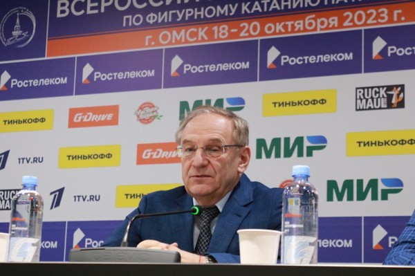 Омск в следующем году может принять чемпионат России по фигурному катанию
Омск в следующем году может принять чемпионат России по фигурному катанию