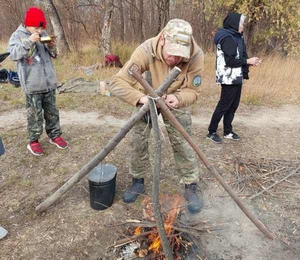 
									В Омске запускают школу выживания для «суровых мужчин» 