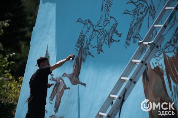 Краснокнижные птицы, как утерянные чувства. Обсуждаем пернатый стрит-арт