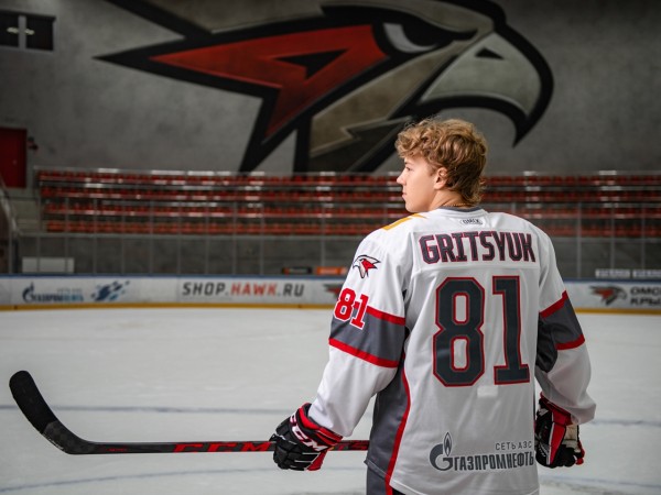 Грицюк вспомнил, как в Омске неудачно сходил в театр
Грицюк вспомнил, как в Омске неудачно сходил в театр