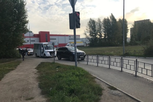 
									В Омске перекрыли бульвар Архитекторов: как там сейчас ездят 