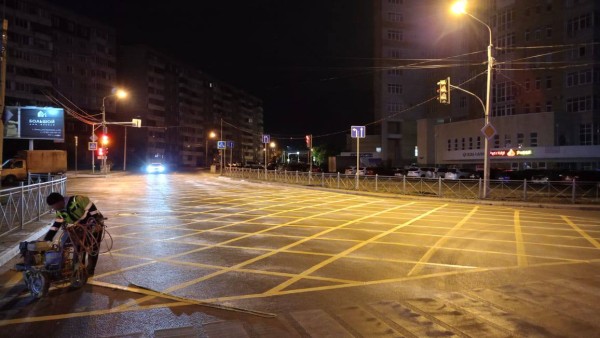 
									«Вафельную» разметку нанесли еще на 5 перекрестках Омска  
