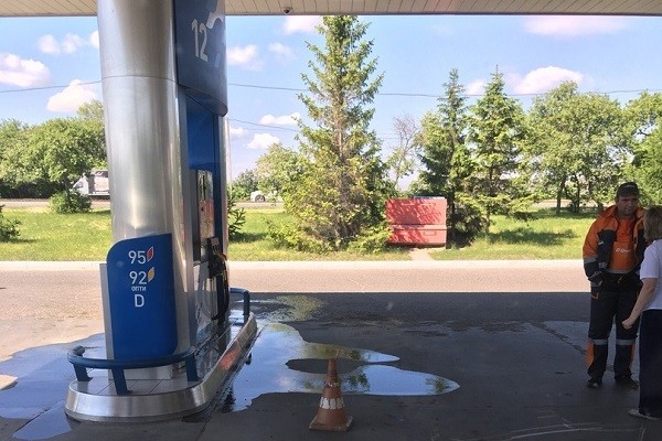 
									Почему в Омске стремительно дорожает бензин? 