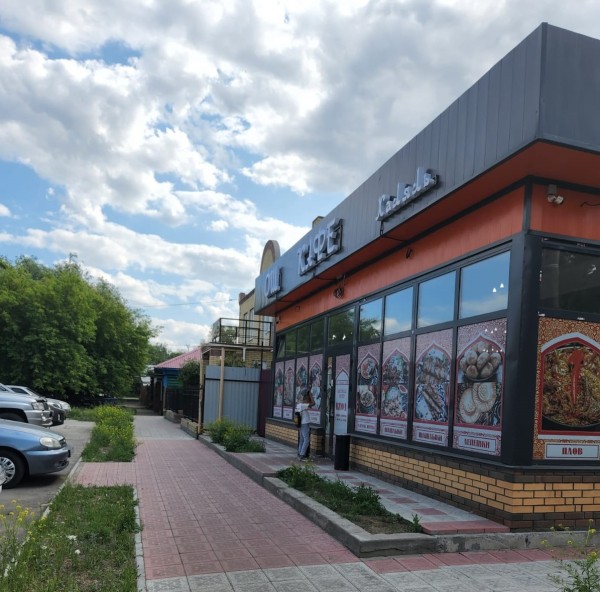 
									Омского бизнесмена заставили снести незаконное кафе  