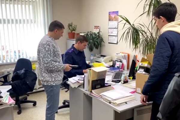 
									Омский бизнесмен не захотел отдать государству 85,6 млн рублей и спрятал деньги 