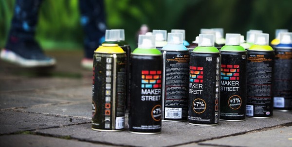 Цой и джентльмены. Автор рубрики "Уличное искусство" о триггерах на улицах Омска Цой и джентльмены. Автор рубрики "Уличное искусство" о триггерах на улицах Омска