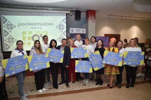 В Омске завершилась работа Международного молодежного форума межнационального согласия