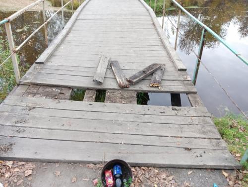 Мост через реку Аркарку в Таре: «Там сгнило уже все…»