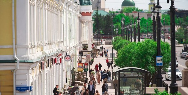 Туристов в Омск заманивают беляшами и хоккеем