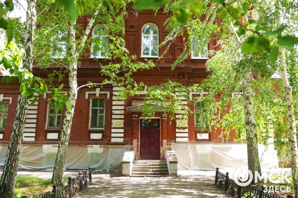 Для дома экс-главы железной дороги установят антиспутниковую защиту Для дома экс-главы железной дороги установят антиспутниковую защиту