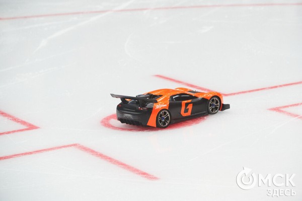 "Квартира всё более уютная": болельщики "Авангарда" поздравляют "G-Drive Арену" с первым днём рождения