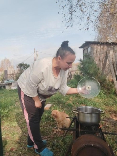 Жители омского севера готовят пищу на кострах, но, оказывается, их «права не нарушены»