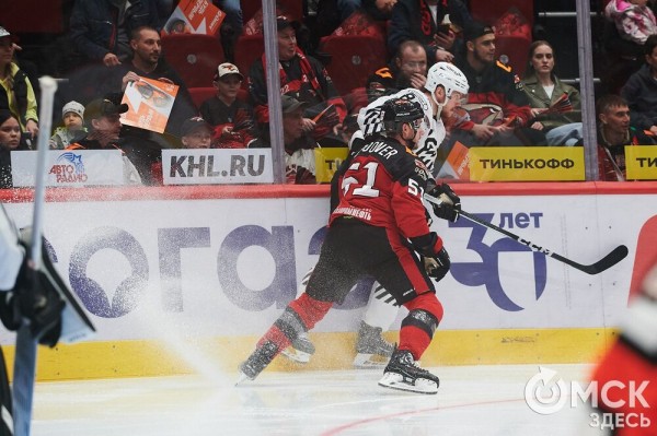 Разгром на глазах болельщиков: "Трактор" с новым тренером "переехал" усталых "ястребов"