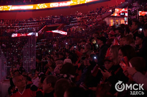 "Квартира всё более уютная": болельщики "Авангарда" поздравляют "G-Drive Арену" с первым днём рождения