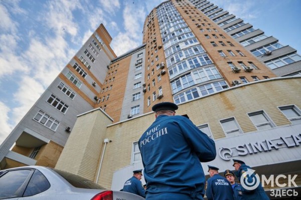 Пробежать 22 этажа с пожарными: как экстремально провести утро в Омске  